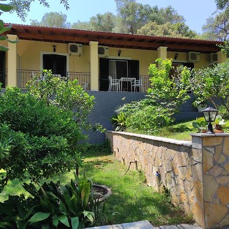 Villa Eleni - Studios Liapades Exterior foto